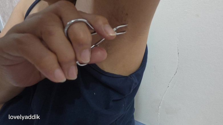 Lovelyaddik: Removendo meu cabelo na minha axila