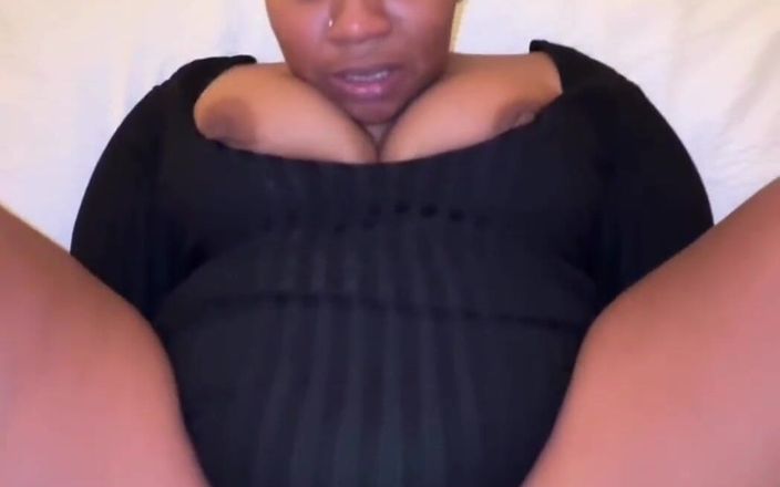 Bigbootybackshotz: Dirty Talking While Taking Massive Cock Missionary