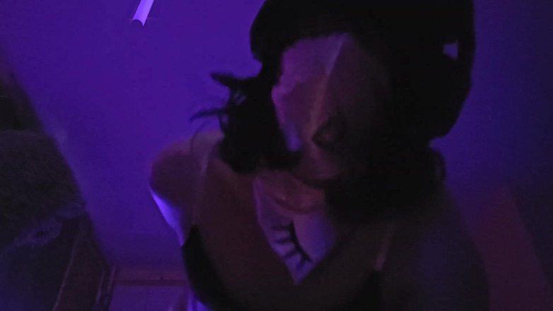 ALISA_XxX_: Deepthroat relace nechává ústa zcela surová tím, že