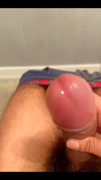 Gooning on the Toilet