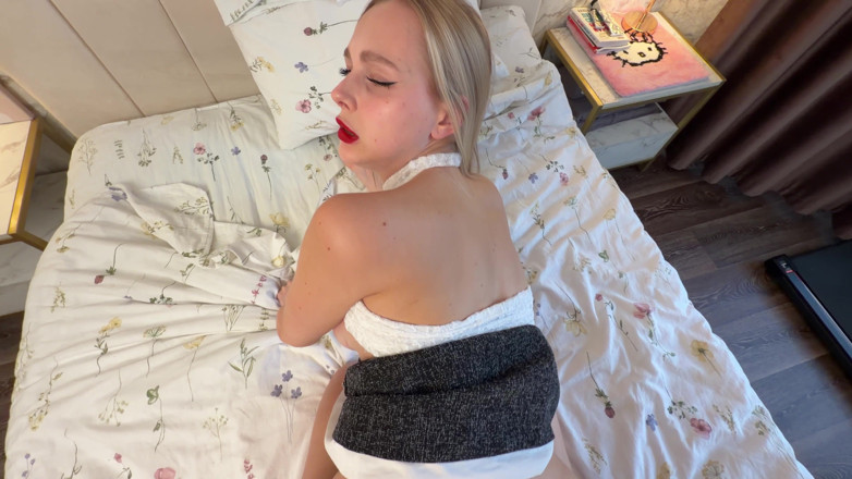 Arisha Mills: Caught My Stepson Masturbating! Hush, Don't Worry-i'll Help You Cum...