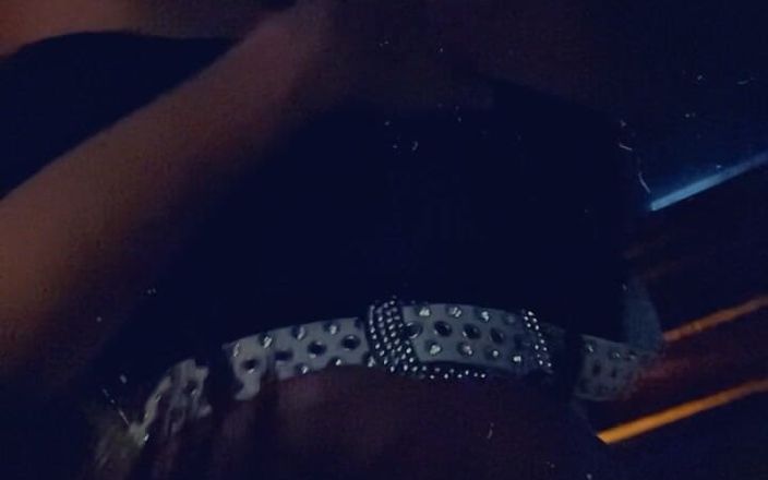 Country swingers: Nadržená sexaholic
