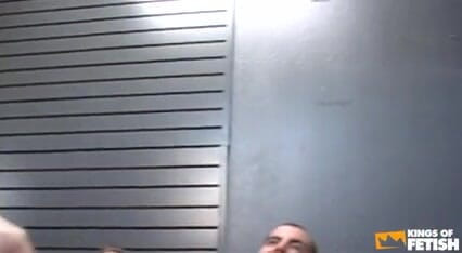 Gay Diaries: Un gruppo di ragazzi si divertono a succhiare i loro...
