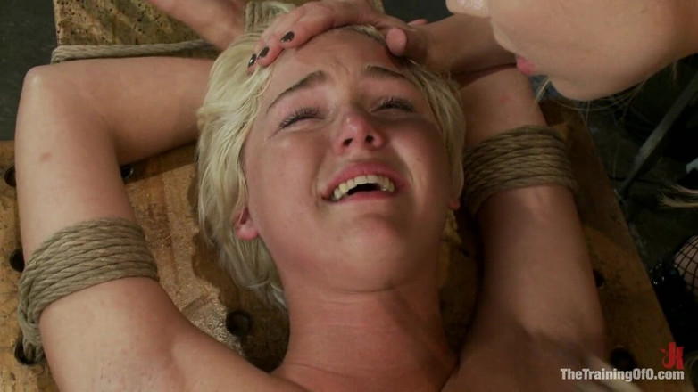 The Training of O by Kink: Testing Chloe