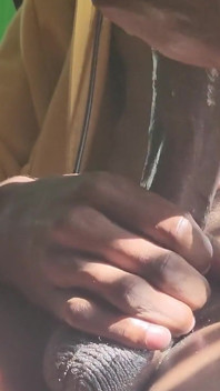 Je chevauche ma grosse bite noire, éjaculation deux fois