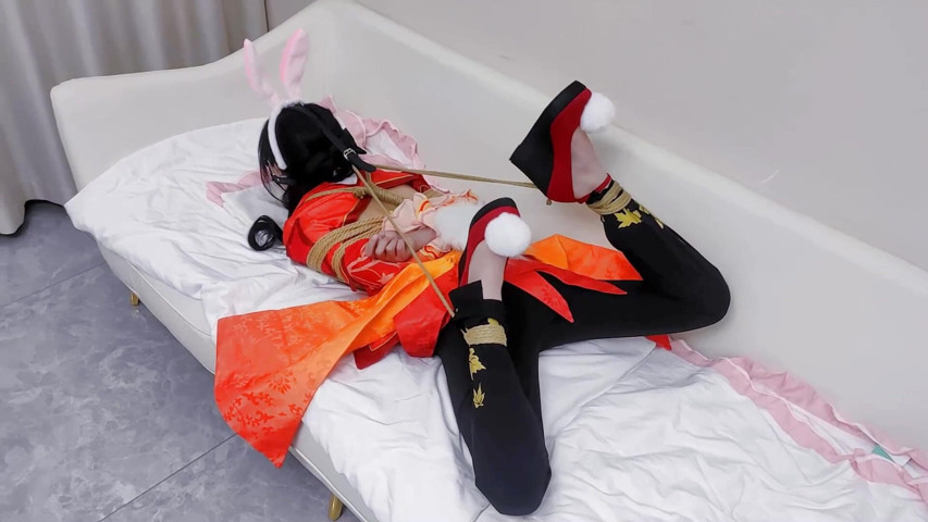 Split Leg Struggle (OrangeXXOO)