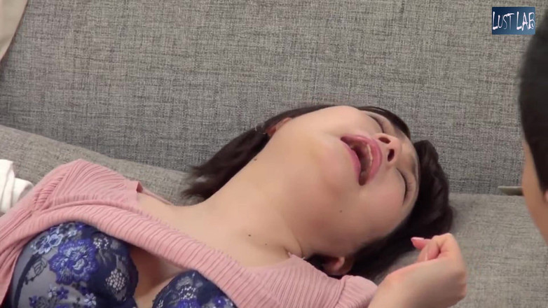 Lust lab: En gnagande gift granne korsar linjen när spänningen snäpps och...