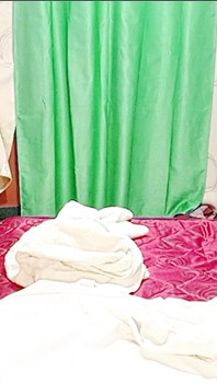 Ibu tiri pantat besar di hadapan teman wanita saya yang tidak bersalah
