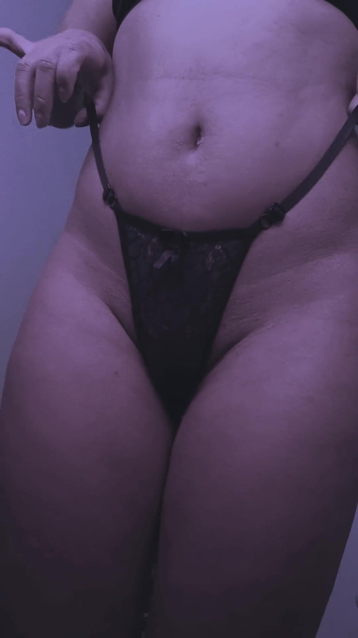 Victoriarating: Hot Brazilian Girl