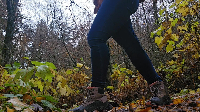 Nerdy_faery: Tři Čůrání, DVě Toalety