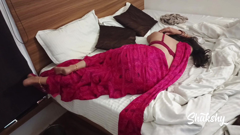 Shxkshy: Przyprowadził do miasta gorącego Bhabhi z Gaon i uprawiał seks