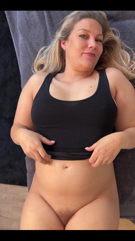 This Is How We Women Invite You Men Without Having to Say Anything