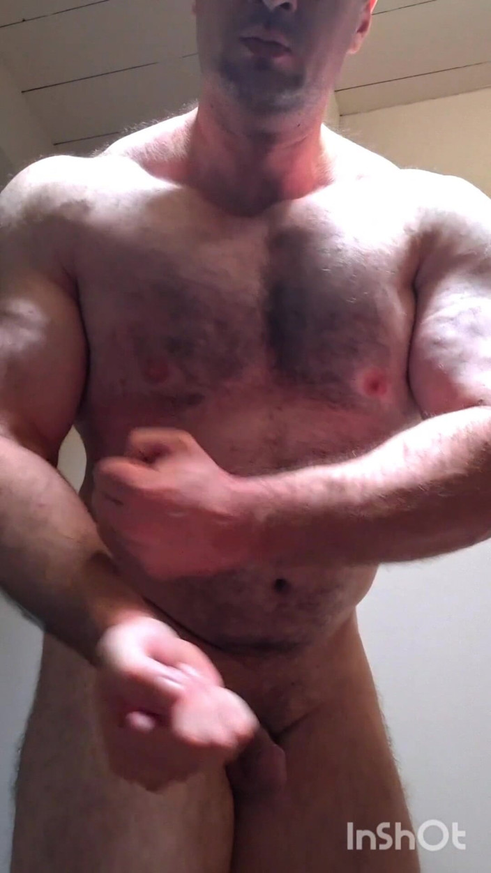 Markwolf: Watch My Arms Swell and My Puffy Nipples Bounce with...