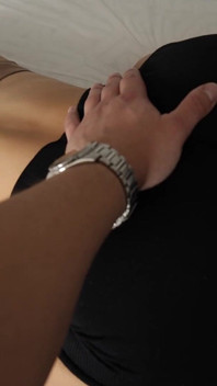 น้องสาวเลี้ยงต้องการให้ช่วยยืดหี - Alexa Chains
