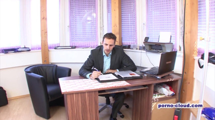 Porno Cloud: 86 min. Plăcere cu mamă sexy cu țâțe mari - DVD