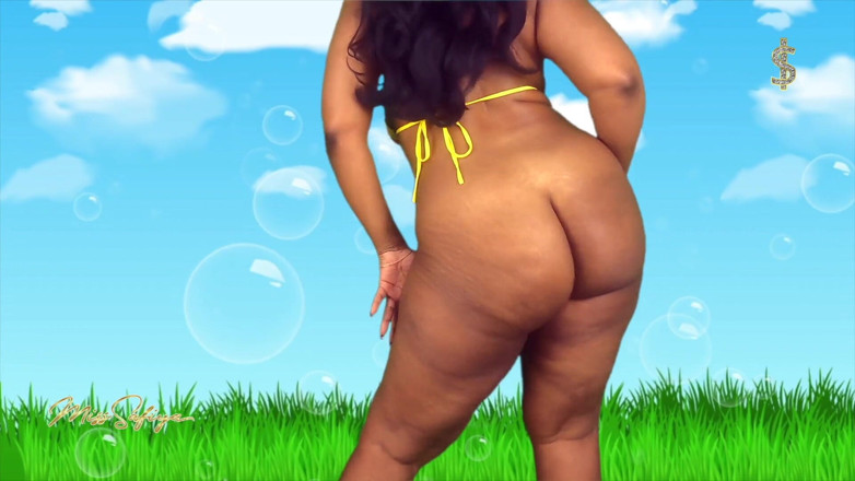 Miss-Safiya: Twerking w moim bikini Pikachu