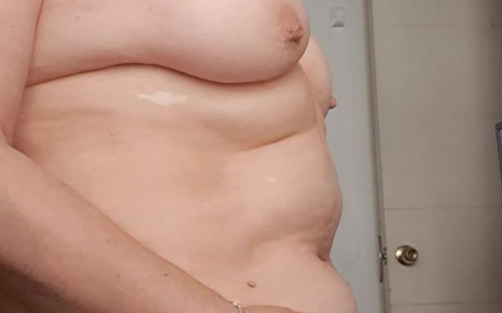 Mommy big hairy pussy: Мамины сиськи жестко при желании