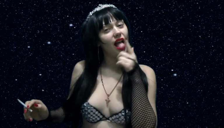 Goddess Misha Goldy: Masturbar a instrução com contagem regressiva de porra sob o...