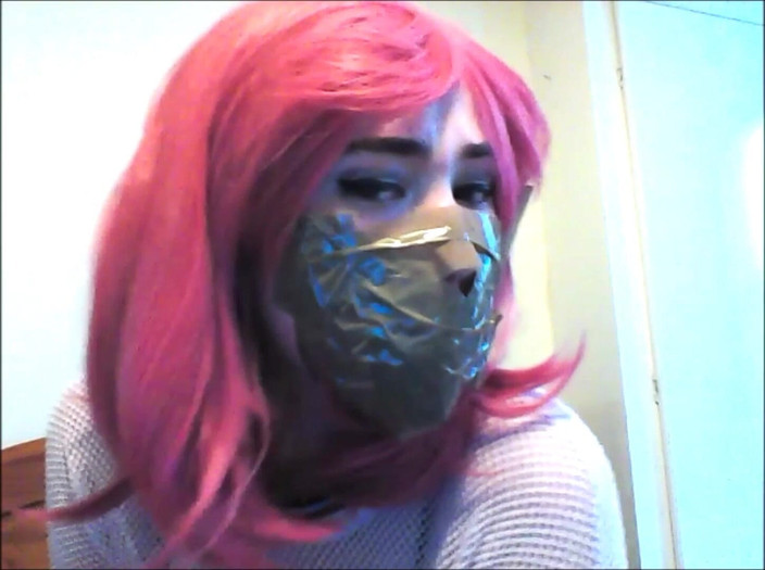 Selfgags classic: Misha Mayfair v: Ponožkami naplněná tape Gag Talker!