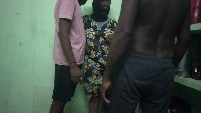 Benita sweety: Trojka - nová tetička paroháč sexy