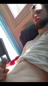 10 Minutes of Stroking My Throbbing Cock Until I Explode.