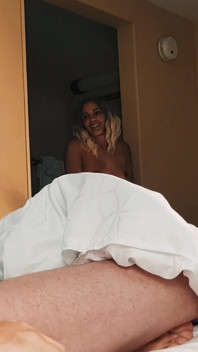 Grosso baddie leva um pau no cu dela