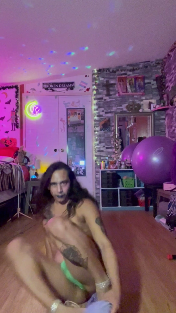 TSJade95: Let It Out so It Can Breath