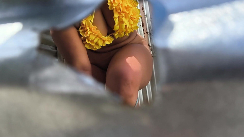 AndreaBellotiStar: Awek Ditonton Oleh Lubang Bilik Bertukar