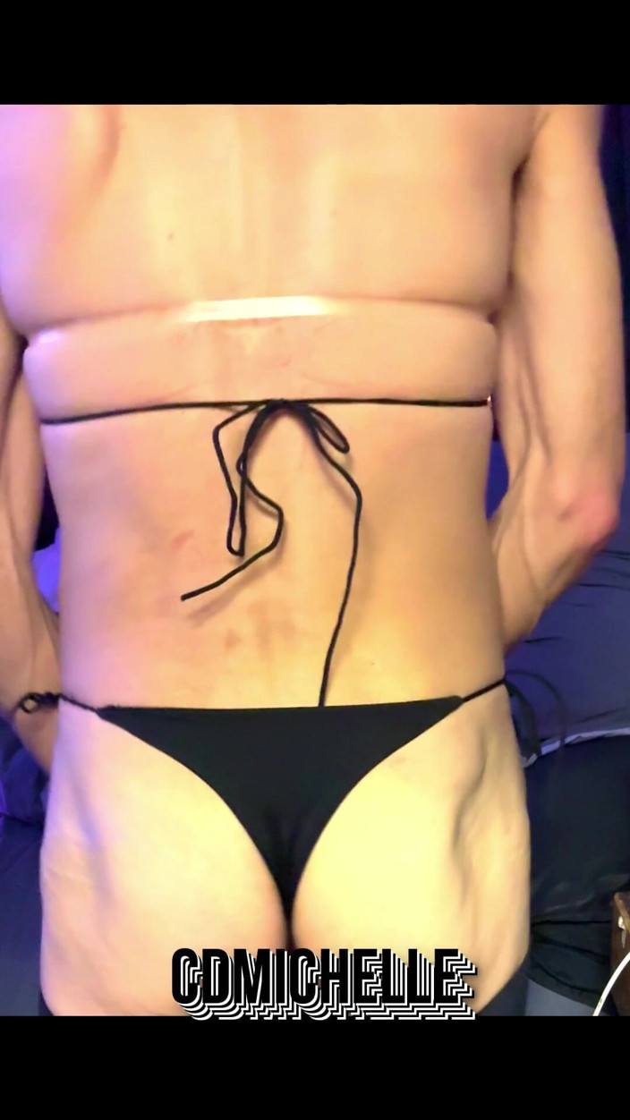 Sexy crossdresser wearing lingerie everything sexy: Cdmichelle 착용, 오늘 블랙 비키니를 배달했습니다