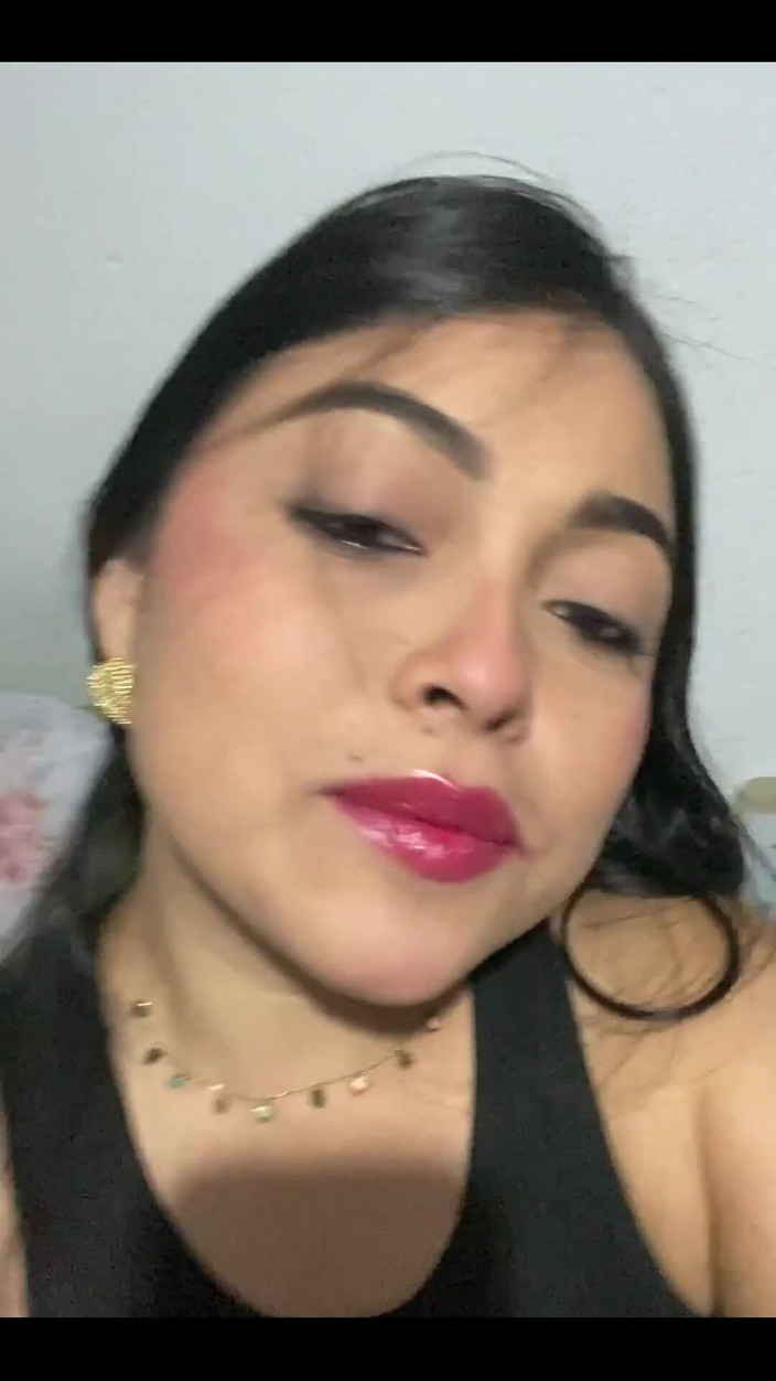 camicamilahotwife: Prête à sortir et à retrouver son amant