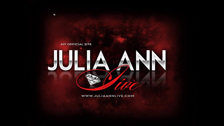 Julia Ann: 스모킨의 핫한!