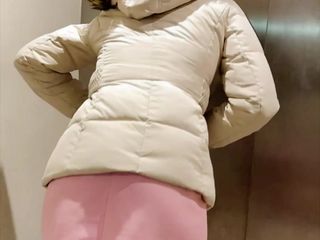Lady Oups: ピンクのマイクロスカートストッキングハイヒールで点滅