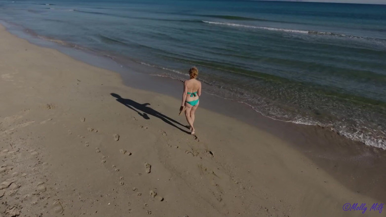 Molly MILF: MILF Has Holiday Sex on the Beach