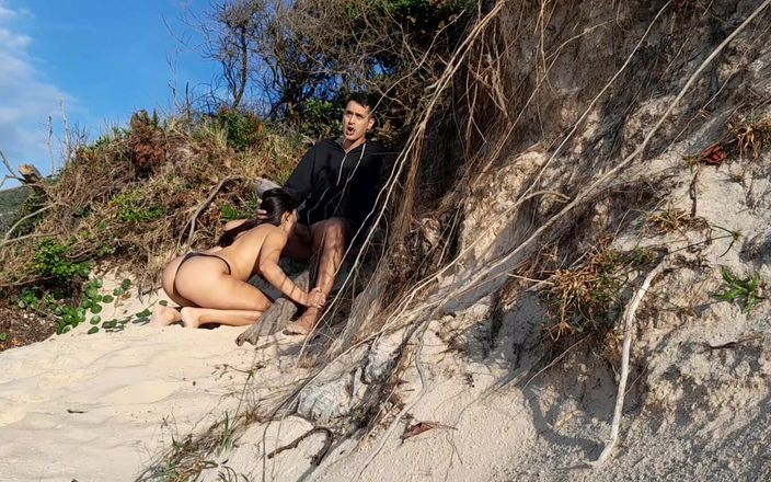 Couplebeach1: क्या मैं तुम्हारा लंड चूस सकता हूं? मेरे साथ जुड़ें