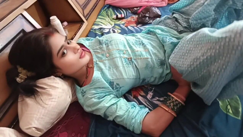 RAKP355: Desi Solo Video