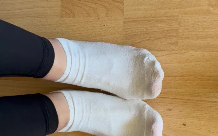 Feet: Meias brancas