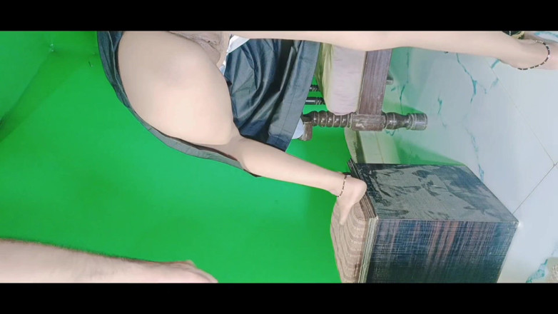 Beatricee: Gadis desa india 18 tahun dengan memek sempit pertamanya dientot sama...