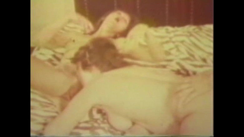 Vintage Megastore Full hd: Lesbian meniduri pria itu