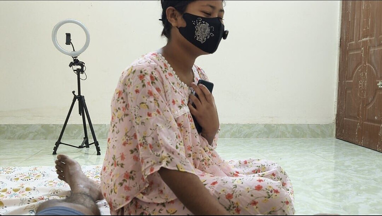 HottyKisku02: Une amie sexy baise aujourd’hui quand elle m’a surpris faire...