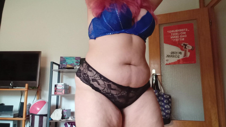 SweetChloe: Hot Dancing