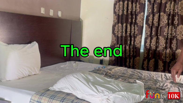 Funfor10k gay videos: Chàng Trai Macho Đụ Mạnh Băng Qua Khăn Trùm Đầu Sau Khi...