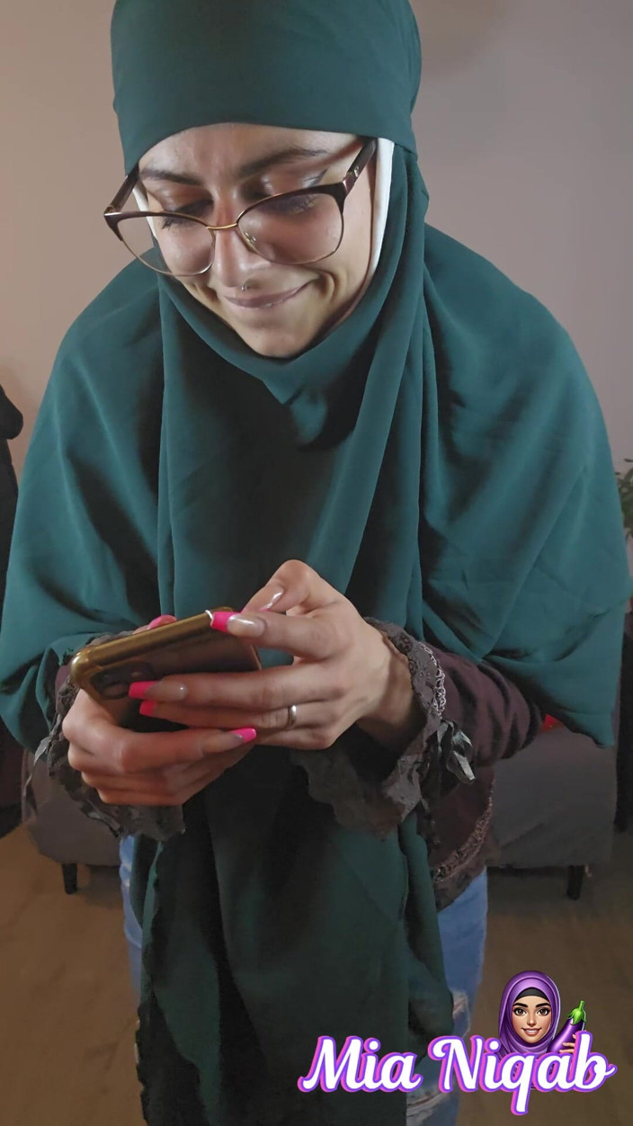 Mia Niqab: 93. Arab Belly Dance While Stripping Mia Niqab