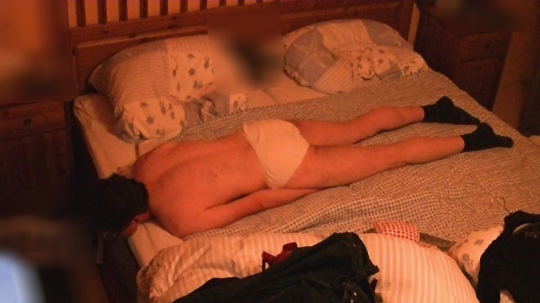 Mark Hannes: Stieftante, höschen-buckel-masturbation