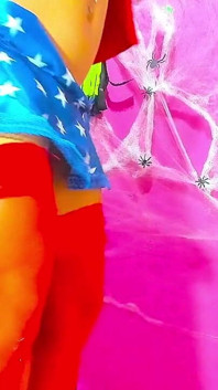 Seksi harika kadının yarağına ağzımın derinliklerinde ihtiyacı var ve götüm beni yerde büyük fışkırtıyor lütfen daddlove