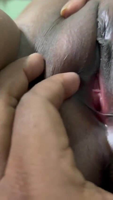 Rahul 0502: Üvey erkek kardeş evde değildi, bu yüzden yenge evi aradı