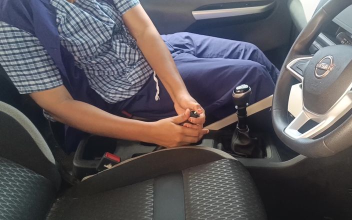 Palani69: Gadis pelajar di dalam mobil sama ayah tirinya bagian 1