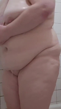 胖美女尝试肚子玩弄并高潮