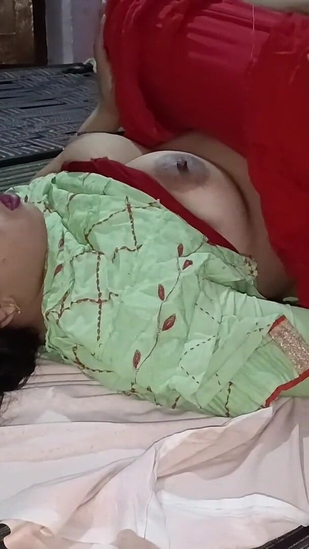 Cheating Wife Gets Caught & Threesomed (Your kavita studio)