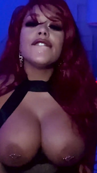 Horny Slut Begs for Cum