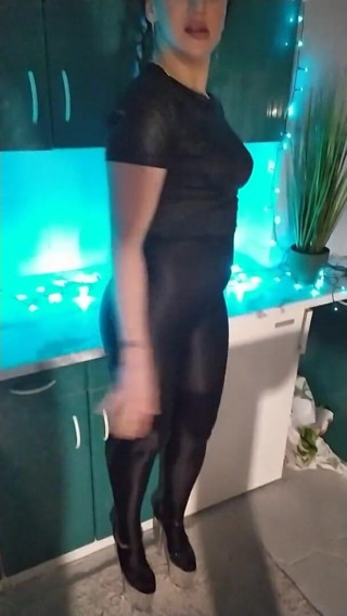 KatrixandCaliforniaLatex: Provokasi spandeks oleh Mistress Katrix